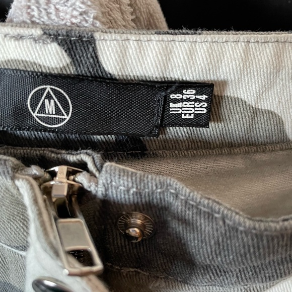 camo pants - Picture 3 of 3